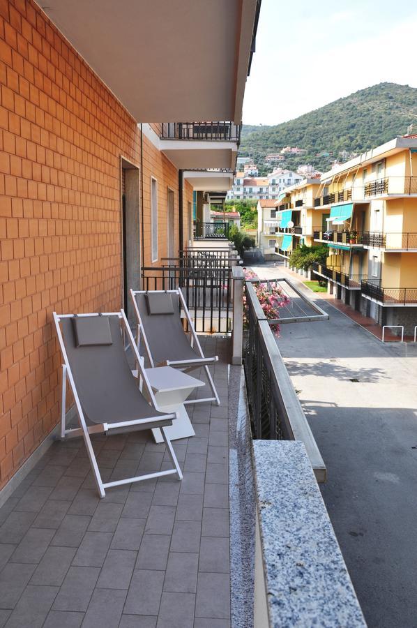 Appartamento Viale Repubblica 307 4 Pietra Ligure Esterno foto